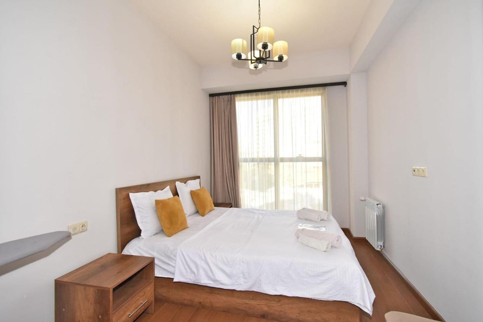 Deluxe Apartment In The City Center 2 Rooms Yerevan Exterior photo
